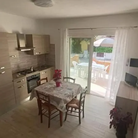 Eland A Due Passi Dal Mare Apartment *